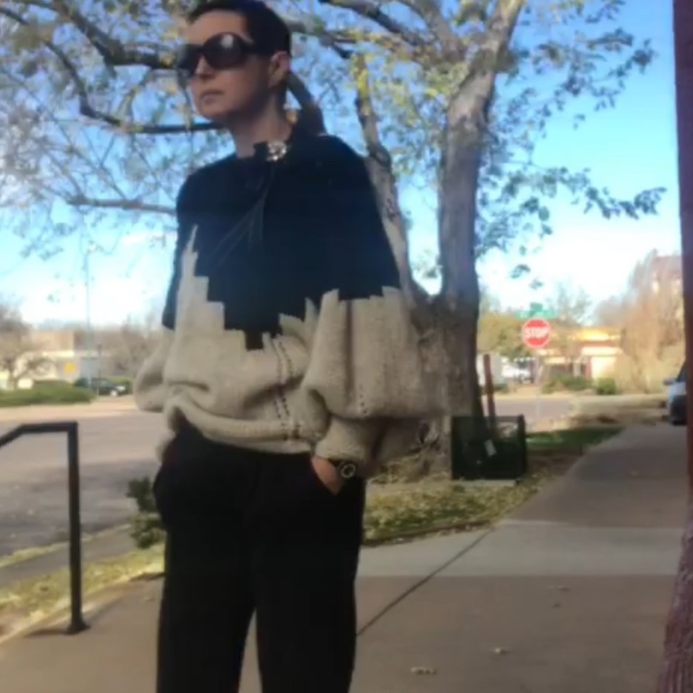 Sweater. Hand knit. Over size